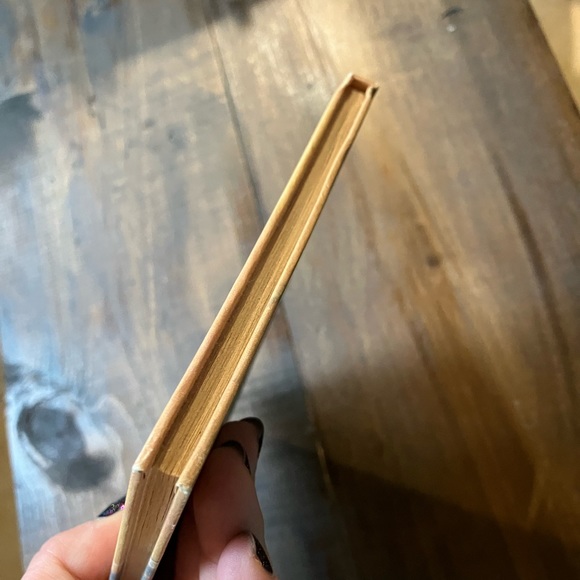 Stranded by Ann Coleridge - Vintage Hardcover - First Printing 1989 - Picture 6 of 15